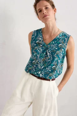 Achilla V-Neck Vest