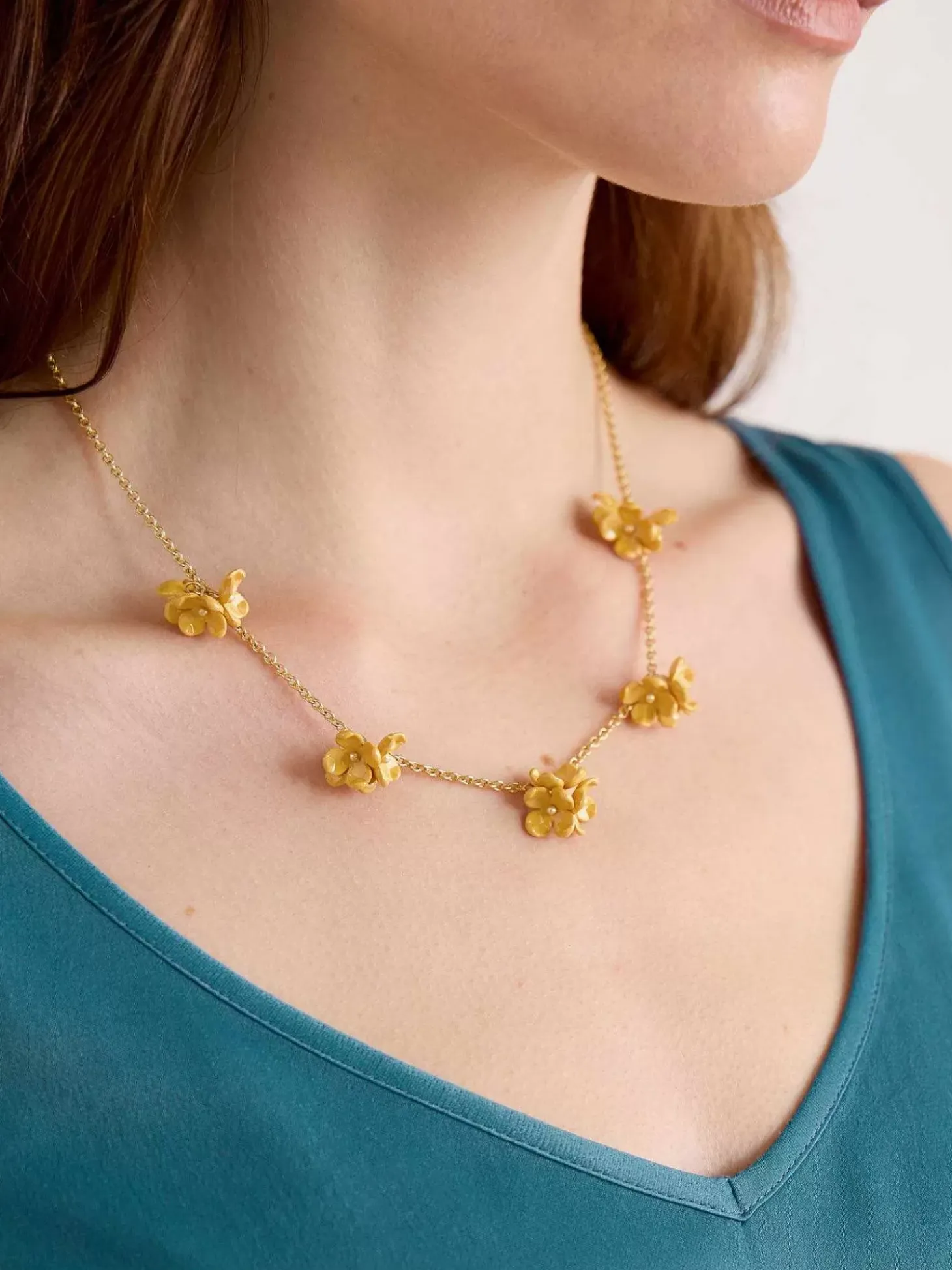 Corsage Flower Chain Necklace