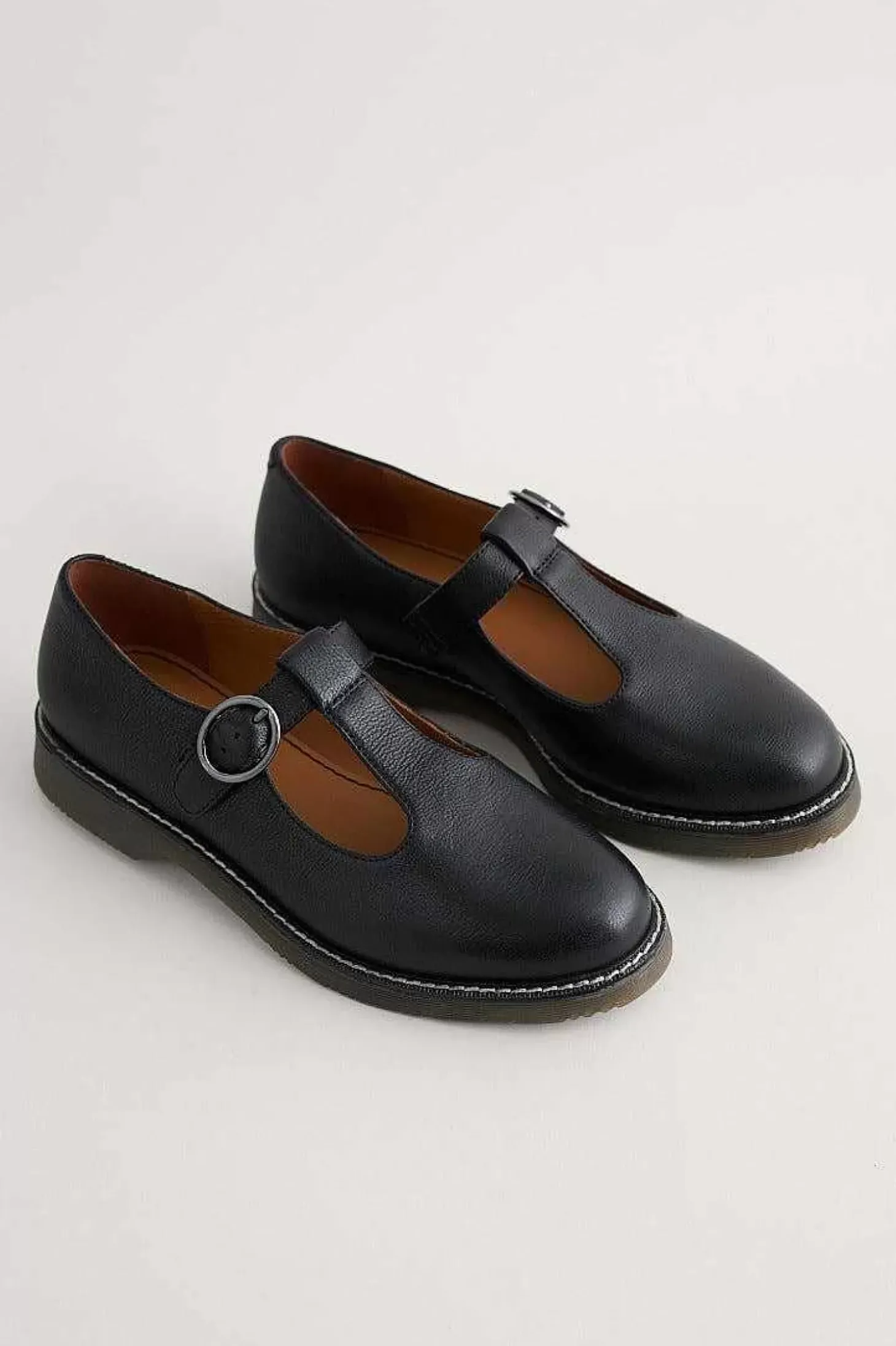 Daisy Trail Leather Shoes