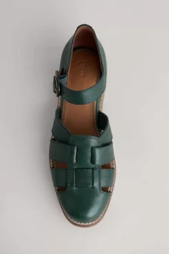 First Chorus Closed Toe Leather Shoes