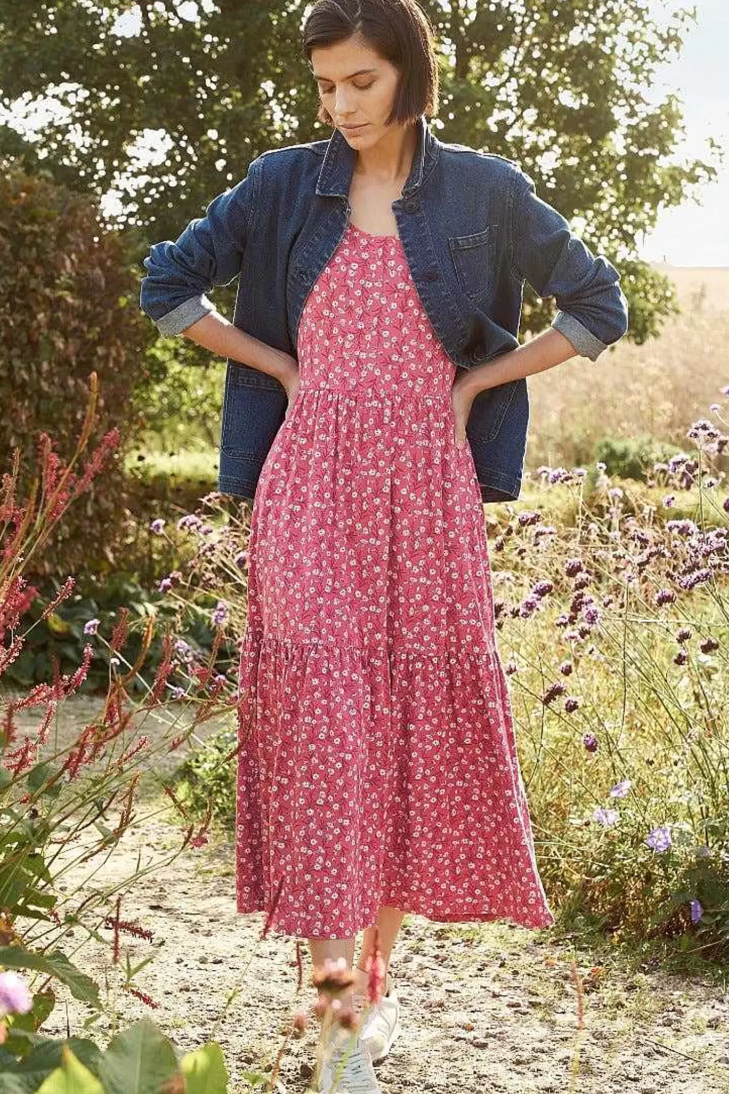 Tor View Short Sleeve Tiered Jersey Dress