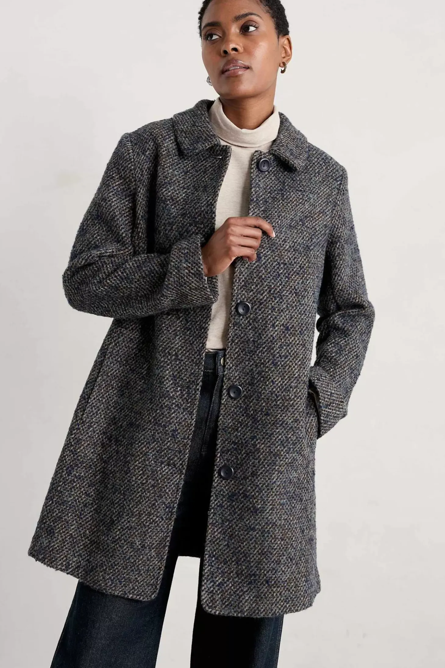 Wood Cabin Coat